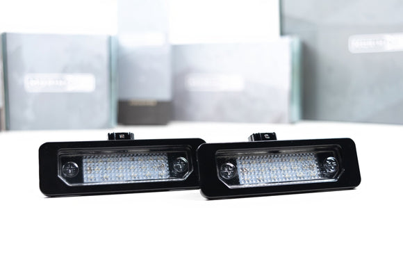 XB License Plate Lights: Ford Mustang (10-14 / Pair)